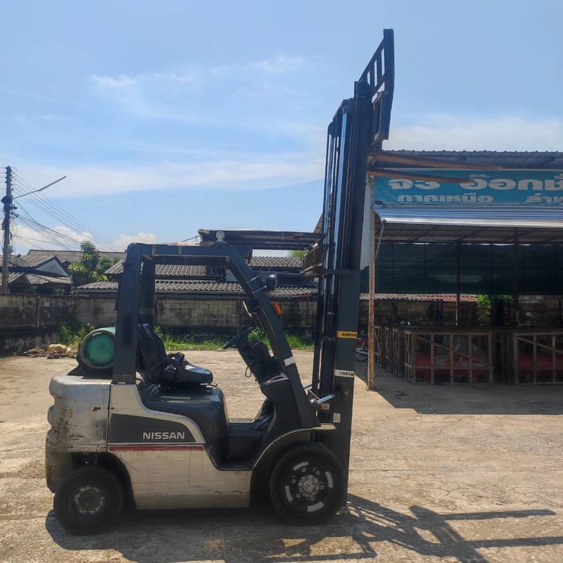 Nissan 2 ตัน เบนซิล+แก๊ส พร้อมใช้งาน ต่อรองราคาได้ Nissan 2 ตัน เบนซิล+แก๊ส พร้อมใช้งาน ต่อรองราคาได้