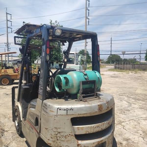 Nissan 2 ตัน เบนซิล+แก๊ส พร้อมใช้งาน ต่อรองราคาได้ Nissan 2 ตัน เบนซิล+แก๊ส พร้อมใช้งาน ต่อรองราคาได้