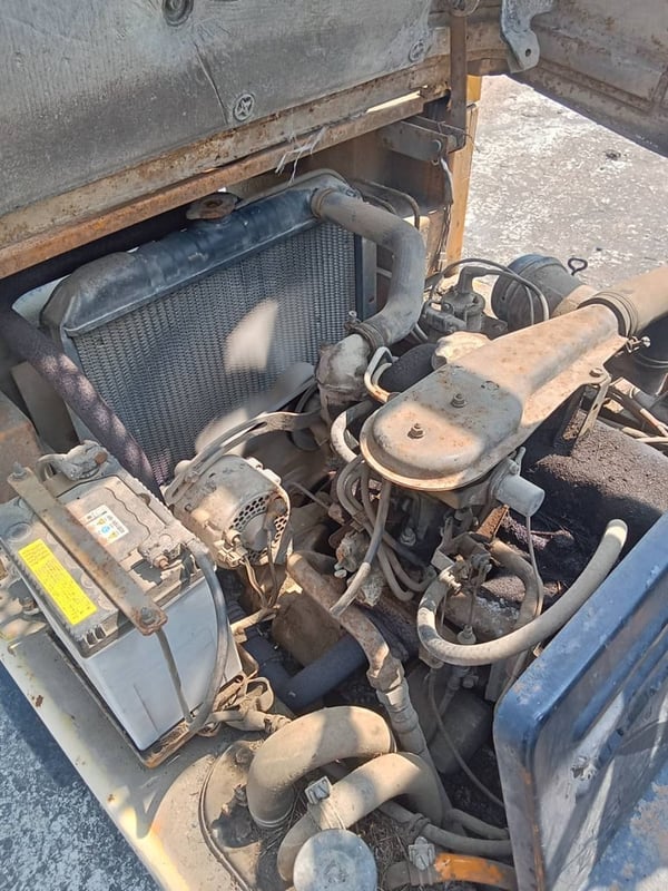 รถยก Komatsu ขนาด 1.5 ตัน เสาสูง 4.3 ม. พร้อมใช้งาน