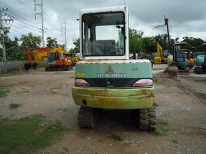 รถขุดนำเข้า MITSUBISHI MM35 หัวเก๋ง เอกสารครบ ลดราคา สภาพพร้อมใช้งาน รถขุดนำเข้า MITSUBISHI MM35 หัวเก๋ง เอกสารครบ ลดราคา สภาพพร้อมใช้งาน