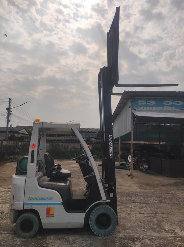 รถยก Nissan (Unicarriers) ขนาด 1.5 ตัน ติดแก๊ส สภาพนางฟ้า พร้อมใช้งาน