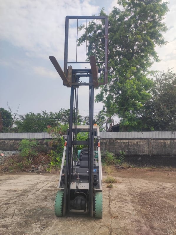 รถยก Nissan (Unicarriers) ขนาด 1.5 ตัน ติดแก๊ส สภาพนางฟ้า พร้อมใช้งาน