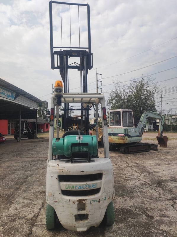 รถยก Nissan (Unicarriers) ขนาด 1.5 ตัน ติดแก๊ส สภาพนางฟ้า พร้อมใช้งาน