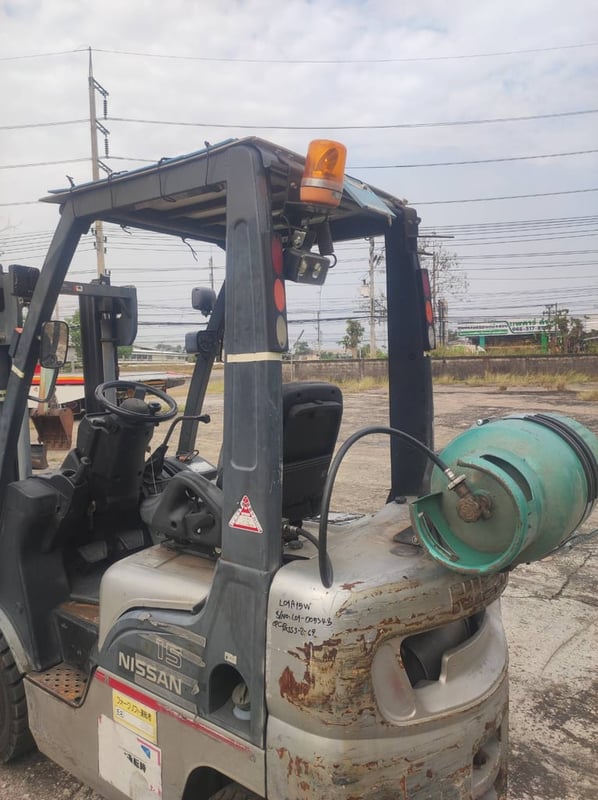 รถยก Nissan  ขนาด 1.5 ตัน เกียร์ออโต้ ติดแก๊ส พร้อมใช้งาน