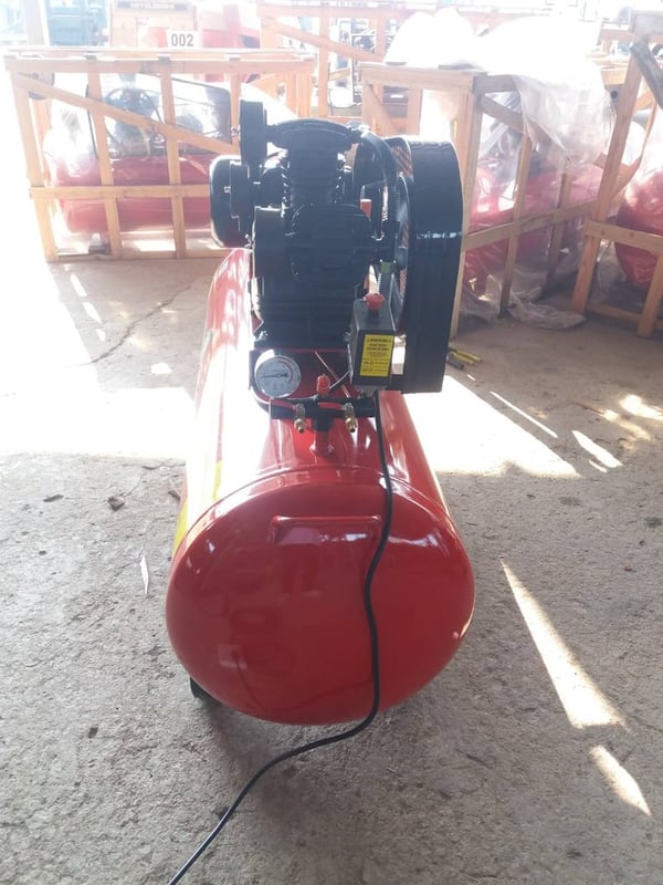 ปั้มลมใหม่ นำเข้า 500ลิตร