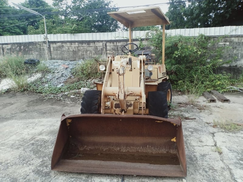 รถตักล้อยาง TCM808 ขายตามสภาพ รถอยู่ลำพูน