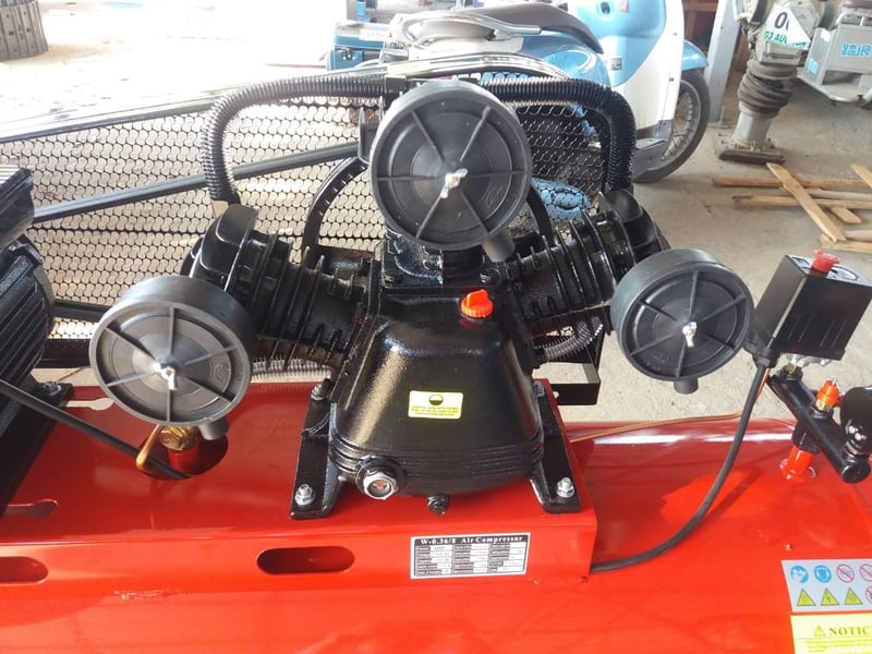 ปั้มลมใหม่ นำเข้า 500ลิตร