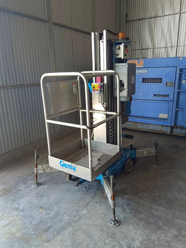 รถกระเช้าไฟฟ้า Genie AWP-25S ทํางานได้สูง 9.57เมตร นําเข้ายี่ปุ่น ขึ้นรถกะบะได้ รถกระเช้าไฟฟ้า Genie AWP-25S ทํางานได้สูง 9.57เมตร นําเข้ายี่ปุ่น ขึ้นรถกะบะได้