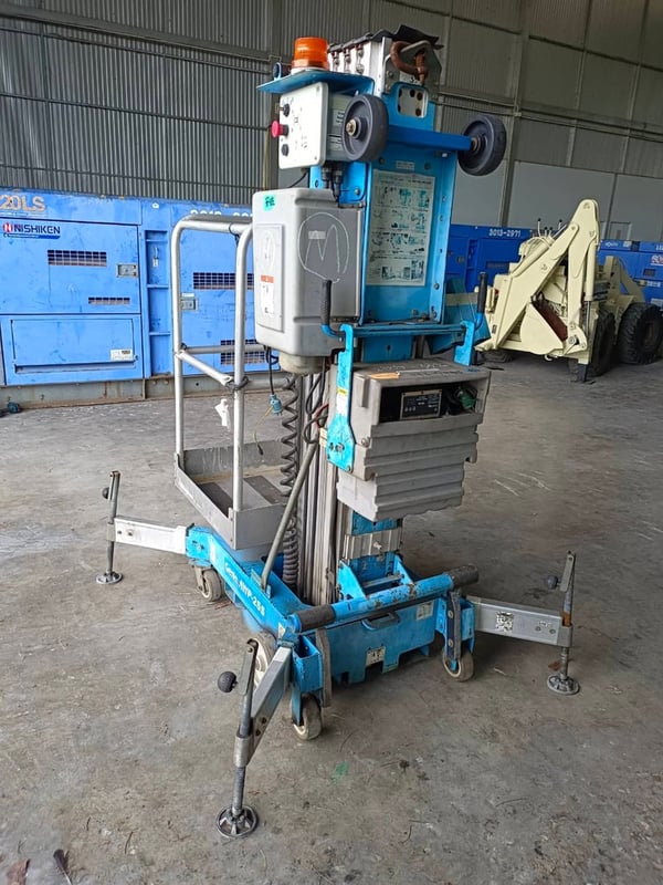 รถกระเช้าไฟฟ้า GENIE AWP-25S ทำงานได้สูง 9.6เมตร สามารถขึ้นรถกะบะได้