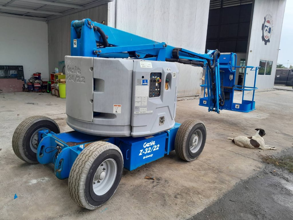 รถกระเช้าทำงานได้สูง 12เมตร GENIE Z34 22 ทำงานได้2ระบบ (ทั้งไฟฟ้าและเครื่องยนต์) นำเข้ายี่ปุ่น  รถกระเช้าทำงานได้สูง 12เมตร GENIE Z34 22 ทำงานได้2ระบบ (ทั้งไฟฟ้าและเครื่องยนต์) นำเข้ายี่ปุ่น