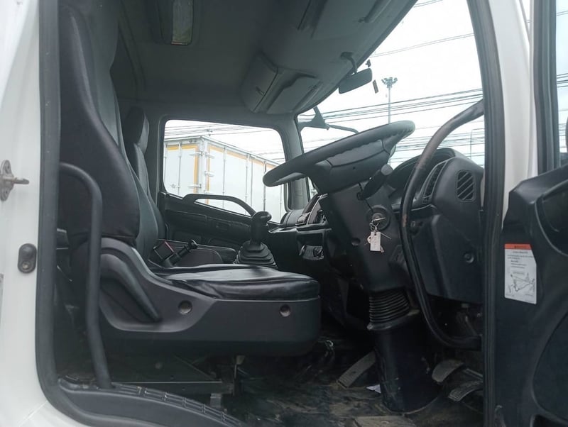 HINO FL 260แรงม้า รถบรรทุก 10ล้อ ตู้เย็น ปี2017