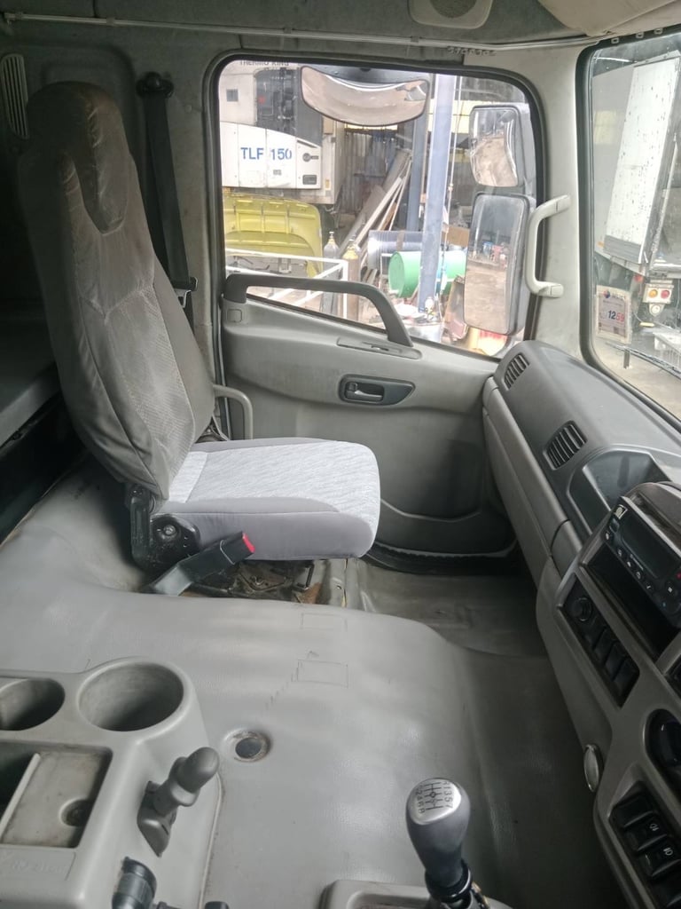 NISSAN UD Ud 280แรงม้า รถบรรทุก 10ล้อ ตู้เย็น ปี2018 NISSAN UD Ud 280แรงม้า รถบรรทุก 10ล้อ ตู้เย็น ปี2018