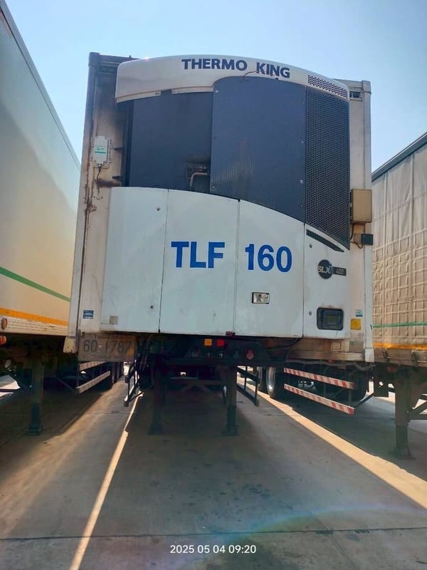 ขายหาง3เพลาตู้เย็น แอร์carrier ยาว12เมตรครึ่ง