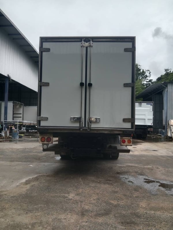 UD Ud 280แรงม้า รถบรรทุก 10ล้อ ตู้เย็น ปี2018 UD Ud 280แรงม้า รถบรรทุก 10ล้อ ตู้เย็น ปี2018