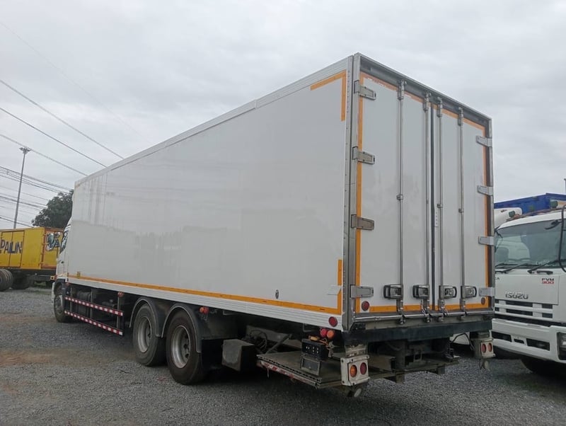 ขายรถ10ล้อตู้เย็น HINO VICTOR 260 ปี60 แอร์ติดลบได้-20องศา ตู้ช.ทวี ยาว9.60ม.