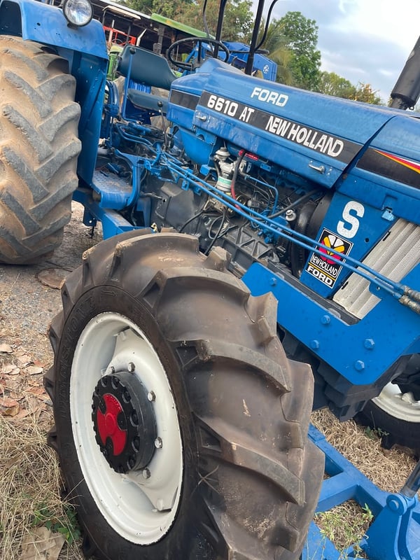 รถไถฟอร์ด 6610 สอง เพลา ใช้งานปกติเอกสารเล่มทะเบียน