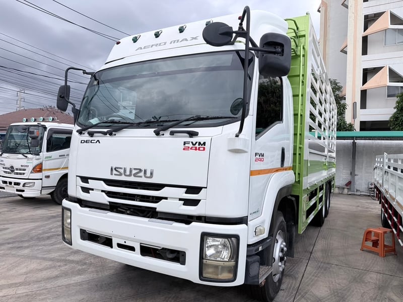 Isuzu FVM 240 แรงม้า จดทะเบียนปี 59 กระบะเหล็ก ช่วงยาว 7.5 เมตร สภาพเดิมสวยเครื่องเกียร์เฟืองท้ายสมบูรณ์พร้อมใช้งาน สนใจโทรสอบถาม 081-8111202 Isuzu FVM 240 แรงม้า จดทะเบียนปี 59 กระบะเหล็ก ช่วงยาว 7.5 เมตร สภาพเดิมสวยเครื่องเกียร์เฟืองท้ายสมบูรณ์พร้อมใช้งาน สนใจโทรสอบถาม 081-8111202