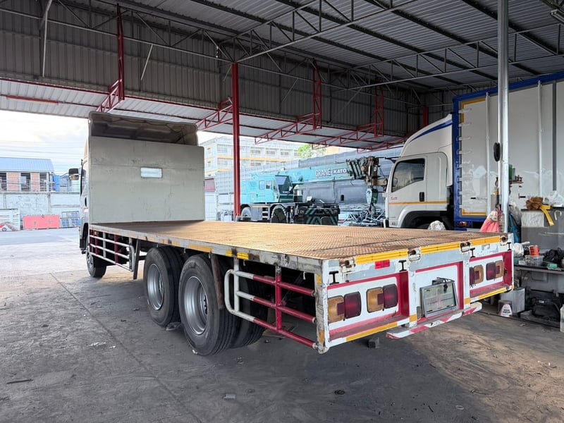 Isuzu FVM 240 แรงม้า จดทะเบียนปี 59 สิบล้อกระบะพื้นเรียบยาว 7.3 เมตร กว้าง 2.55 เมตร สภาพสวยสมบูรณ์หัวเดิมพร้อมใช้งาน สนใจโทรสอบถาม 081-8111202 วีรพงษ์ Isuzu FVM 240 แรงม้า จดทะเบียนปี 59 สิบล้อกระบะพื้นเรียบยาว 7.3 เมตร กว้าง 2.55 เมตร สภาพสวยสมบูรณ์หัวเดิมพร้อมใช้งาน สนใจโทรสอบถาม 081-8111202 วีรพงษ์