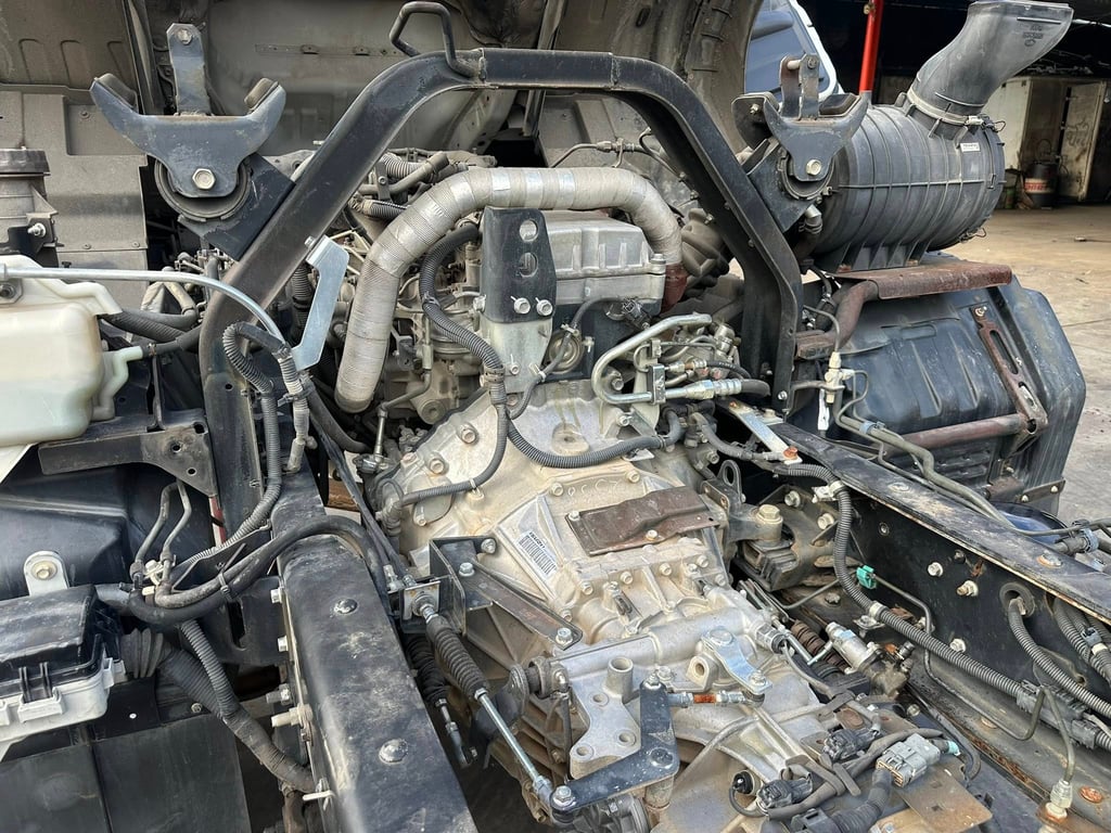 Isuzu 10 ล้อ 240 ช่วงยาว 7.2 เมตร หัวคัสซี จดทะเบียนปี 59 รถสวยเดิมสามารถเอาไปต่อกระบะติดเครน Isuzu 10 ล้อ 240 ช่วงยาว 7.2 เมตร หัวคัสซี จดทะเบียนปี 59 รถสวยเดิมสามารถเอาไปต่อกระบะติดเครน