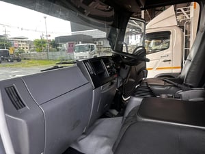 Isuzu FRR 190 แรงม้า จดทะเบียนปี 62 ตู้สามบานยาว 5.6 เมตร สภาพพร้อมใช้งาน สนใจโทรสอบถาม 081-8111202 เน้นโทรรถอยู่ใกล้เดอะมอลล์บางแค