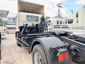 Hino Victor 6 ล้อ 240 แรงม้า จดทะเบียนปี 63 กระบะช่วงยาว 7.5 เมตร มีเว้นเครนให้ สนใจติดต่อ 081-811-1202 วีรพงษ์ Hino Victor 6 ล้อ 240 แรงม้า จดทะเบียนปี 63 กระบะช่วงยาว 7.5 เมตร มีเว้นเครนให้ สนใจติดต่อ 081-811-1202 วีรพงษ์
