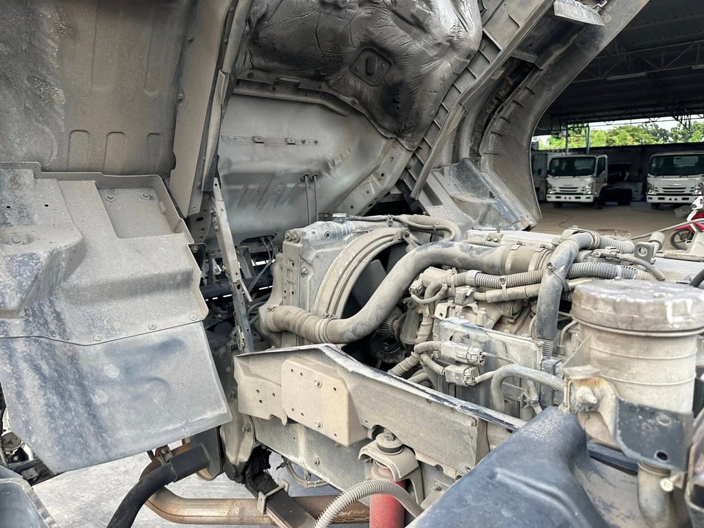 Isuzu 10 ล้อ 240 ช่วงยาว 7.2 เมตร หัวคัสซี จดทะเบียนปี 59 รถสวยเดิมสามารถเอาไปต่อกระบะติดเครน Isuzu 10 ล้อ 240 ช่วงยาว 7.2 เมตร หัวคัสซี จดทะเบียนปี 59 รถสวยเดิมสามารถเอาไปต่อกระบะติดเครน