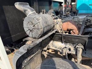 Isuzu FVM 240 แรงม้า 10 ล้อเพลาเดียว ยาว 7.2 เมตร กระบะเหล็กเปิดสามด้าน รถปี 59 รถเดิมสวย สนใจโทรสอบถาม 081-8111202 เน้นโทร