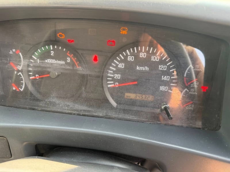 Isuzu FVM 240 แรงม้า 10 ล้อเพลาเดียว ยาว 7.2 เมตร กระบะเหล็กเปิดสามด้าน รถปี 59 รถเดิมสวย สนใจโทรสอบถาม 081-8111202 เน้นโทร