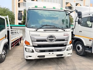 Hino FG 260 แรงม้า หัวลาก 6 ล้อ ปี 63 สภาพเดิมสวยไม่มีเฉี่ยวชนพร้อมใช้งานโทรสอบถาม 081-8111202