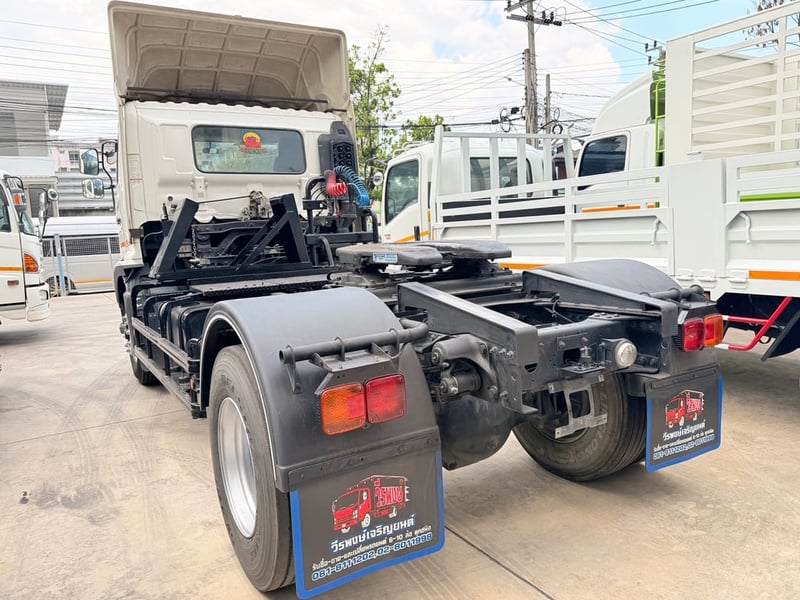 Hino FG 260 แรงม้า หัวลาก 6 ล้อ ปี 63 สภาพเดิมสวยไม่มีเฉี่ยวชนพร้อมใช้งานโทรสอบถาม 081-8111202