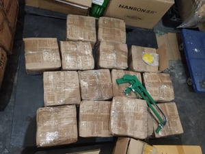 ขายเครื่องมือช่างมีอยู่ประมาณ 400 ลัง