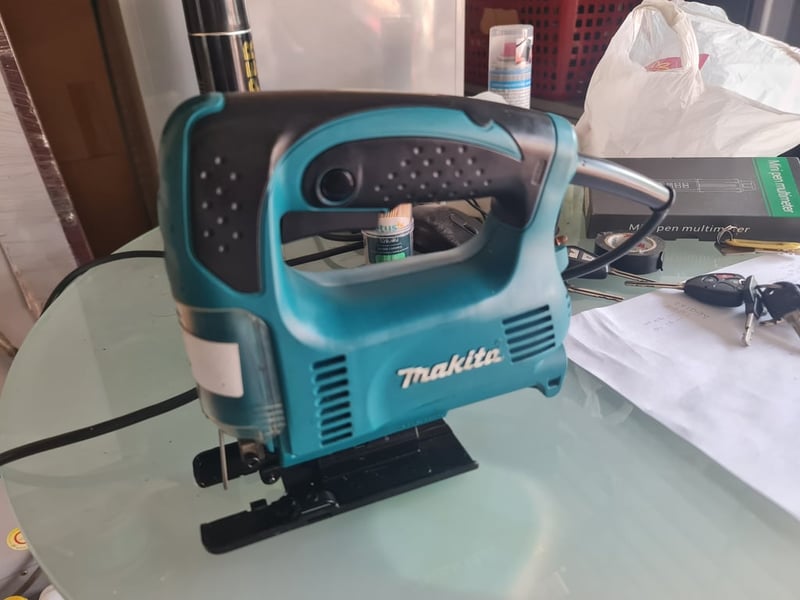 ขายเลื่อยจิ๊กซอว์ยี่ห้อ Makita แท้ ปรับได้ 6 สปีด