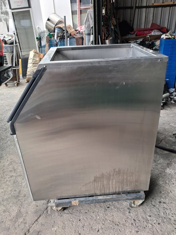 ขายถังน้ำแข็งสแตนเลสขนาดกลางใหญ่