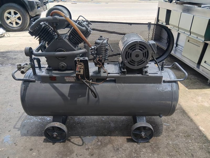 ขายปั๊มลมยี่ห้อ meiji ขนาด 100ลิตร รุ่น h3 ขายปั๊มลมยี่ห้อ meiji ขนาด 100ลิตร รุ่น h3