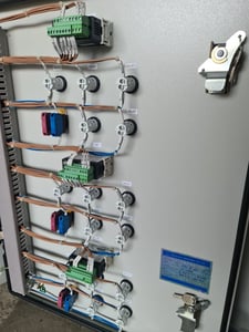 ขายตู้คอนโทรลห้องเย็น 1 ชุดประกอบด้วยเทอร์โบ stat 3 ตัว ยี่ห้อ dixel ขายตู้คอนโทรลห้องเย็น 1 ชุดประกอบด้วยเทอร์โบ stat 3 ตัว ยี่ห้อ dixel