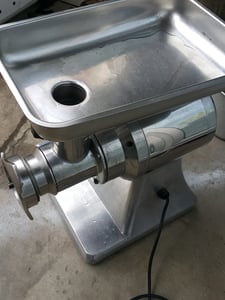 ขายเครื่องบดเนื้อ ยี่ห้อ swedlinghaus รุ่น ts22 กำลังบด300 กิโลต่อ ชั่วโมง ขายเครื่องบดเนื้อ ยี่ห้อ swedlinghaus รุ่น ts22 กำลังบด300 กิโลต่อ ชั่วโมง