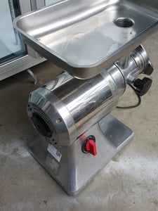 ขายเครื่องบดเนื้อ ยี่ห้อ swedlinghaus รุ่น ts22 กำลังบด300 กิโลต่อ ชั่วโมง ขายเครื่องบดเนื้อ ยี่ห้อ swedlinghaus รุ่น ts22 กำลังบด300 กิโลต่อ ชั่วโมง