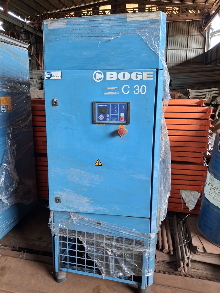 ขายปั้มลมสกรู ยี่ห้อ BOGE รุ่น C30 ขนาด30hp สภาพดี มีอยู่2เครื่อง