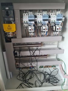 ขายตู้คอนโทรลห้องเย็น 1 ชุดประกอบด้วยเทอร์โบ stat 3 ตัว ยี่ห้อ dixel ขายตู้คอนโทรลห้องเย็น 1 ชุดประกอบด้วยเทอร์โบ stat 3 ตัว ยี่ห้อ dixel