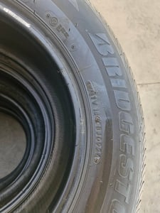 ยาง BRIDGESTONE R611 215-70R15 ปี24 พร้อมใช้งาน