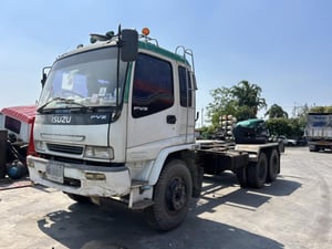 สิบล้อ isuzu deca 200 แรงม้า สิบล้อ isuzu deca 200 แรงม้า