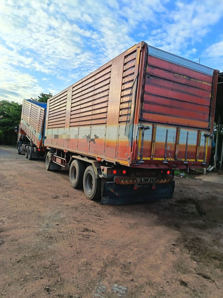 isuzu 360 แรงม้าจดทะเบียนปี 57 ทั้งสองพ่วง isuzu 360 แรงม้าจดทะเบียนปี 57 ทั้งสองพ่วง