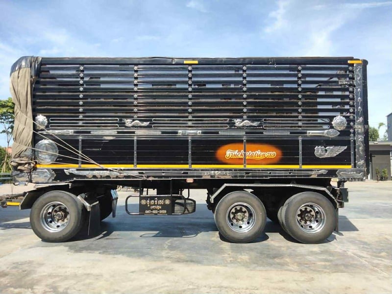 พ่วงแม่ลูกดำ