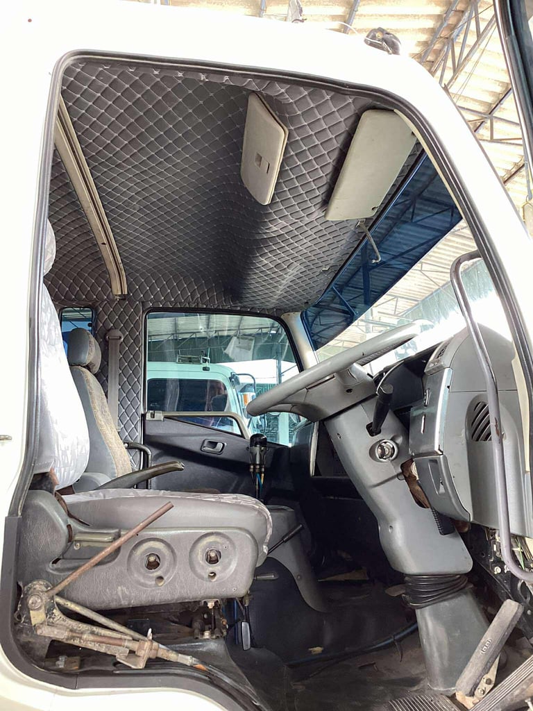 สิบล้อดั้ม mitsubishi ไอ้หลง 10 สปีด สิบล้อดั้ม mitsubishi ไอ้หลง 10 สปีด