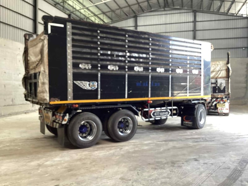 พวกแม่ลูก isuzu 360 แรงม้า