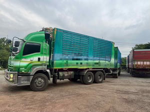 isuzu 360 แรงม้าจดทะเบียนปี 57 ทั้งสองพ่วง isuzu 360 แรงม้าจดทะเบียนปี 57 ทั้งสองพ่วง