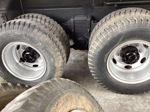 สิบล้อดั้ม mitsubishi ไอ้หลง 10 สปีด