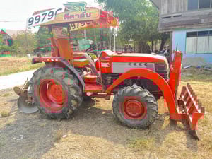 ขายรถไถคูโบต้า34แรง พร้อมอุปกรณ์ใบดันและผานหลังครับ ขายรถไถคูโบต้า34แรง พร้อมอุปกรณ์ใบดันและผานหลังครับ