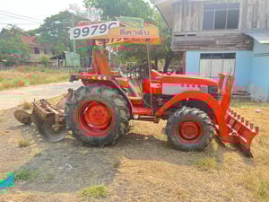 ขายรถไถคูโบต้า34แรง พร้อมอุปกรณ์ใบดันและผานหลังครับ ขายรถไถคูโบต้า34แรง พร้อมอุปกรณ์ใบดันและผานหลังครับ