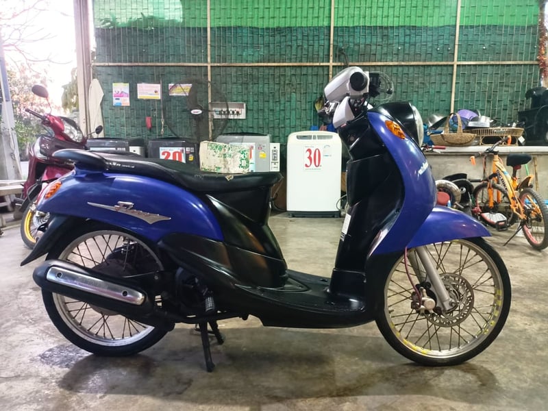 Yamaha​ Fino115 มีเล่มทะเบียนอย่างเดียว(ภาษี​ขาดเกิน)​  